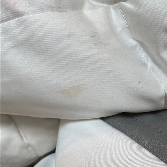 White and Gray Puffer Jacket - Picture 8 of 9